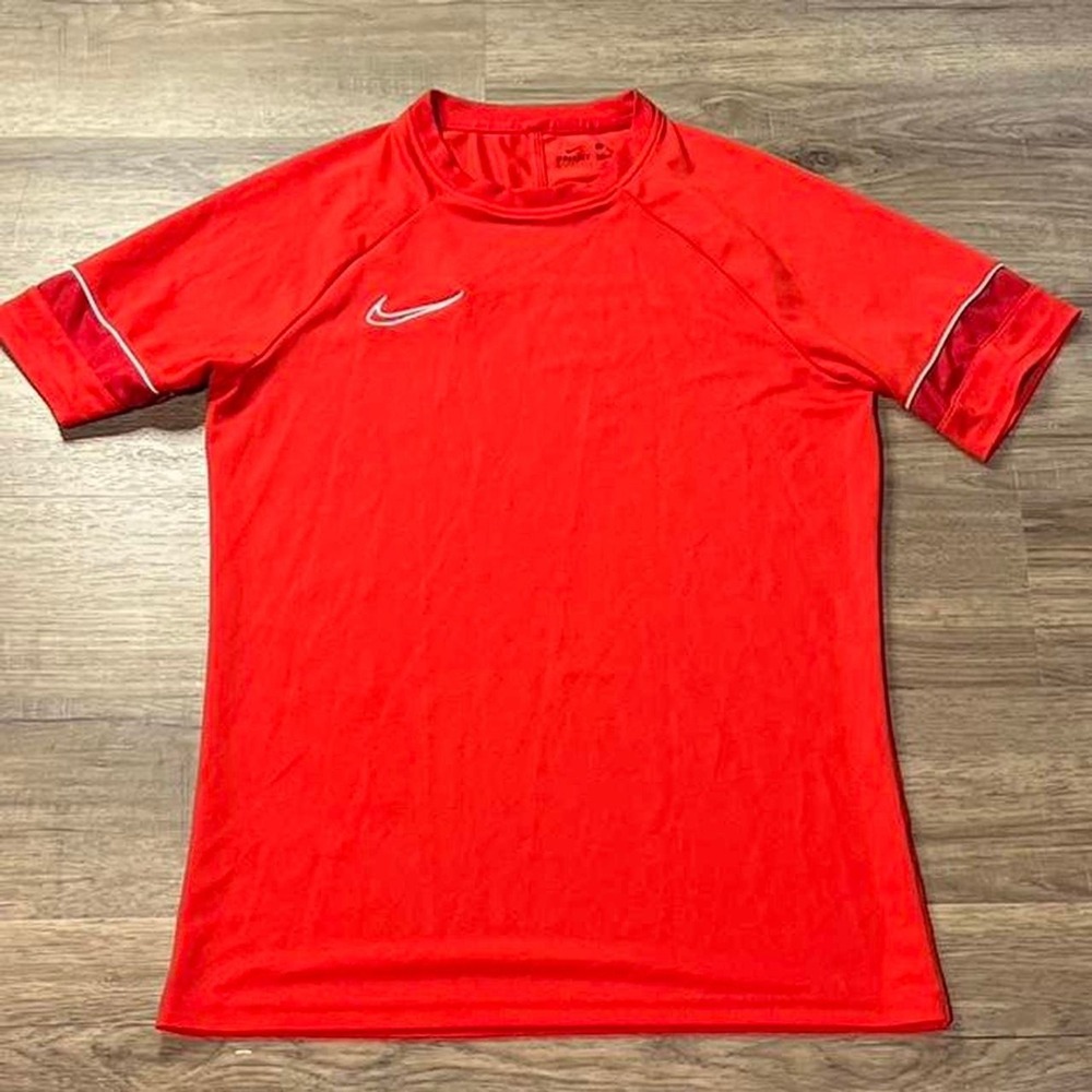 Nike‎ Red Dri-Fit Sportswear Retro Running Shirt size medium